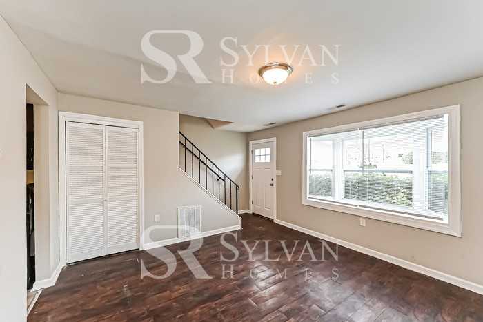 2609 Molton Way - Photo 3 of 15