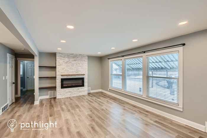 4329 S 275 W - Photo 2 of 21