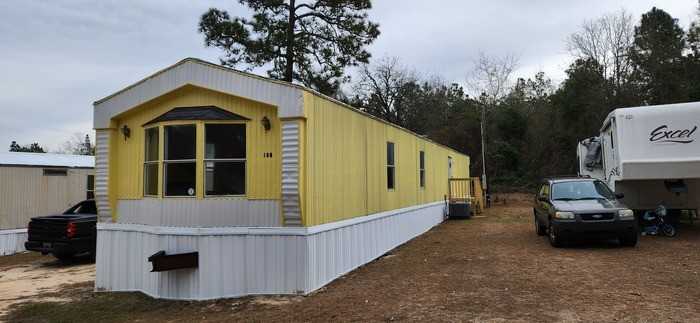 172 Princess Ln - Photo 2 of 13