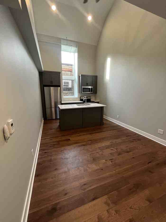 810 Plum St #3 - Photo 3 of 14