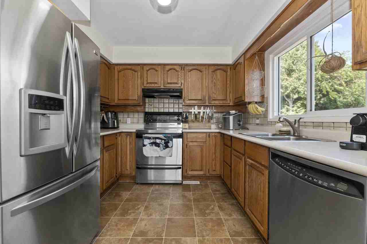 10005 Kenswood Dr #1 - Photo 2 of 12