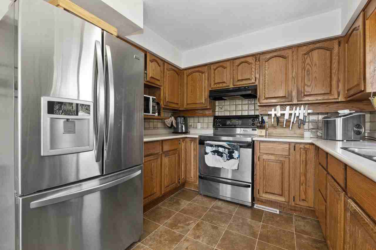 10005 Kenswood Dr #1 - Photo 3 of 12