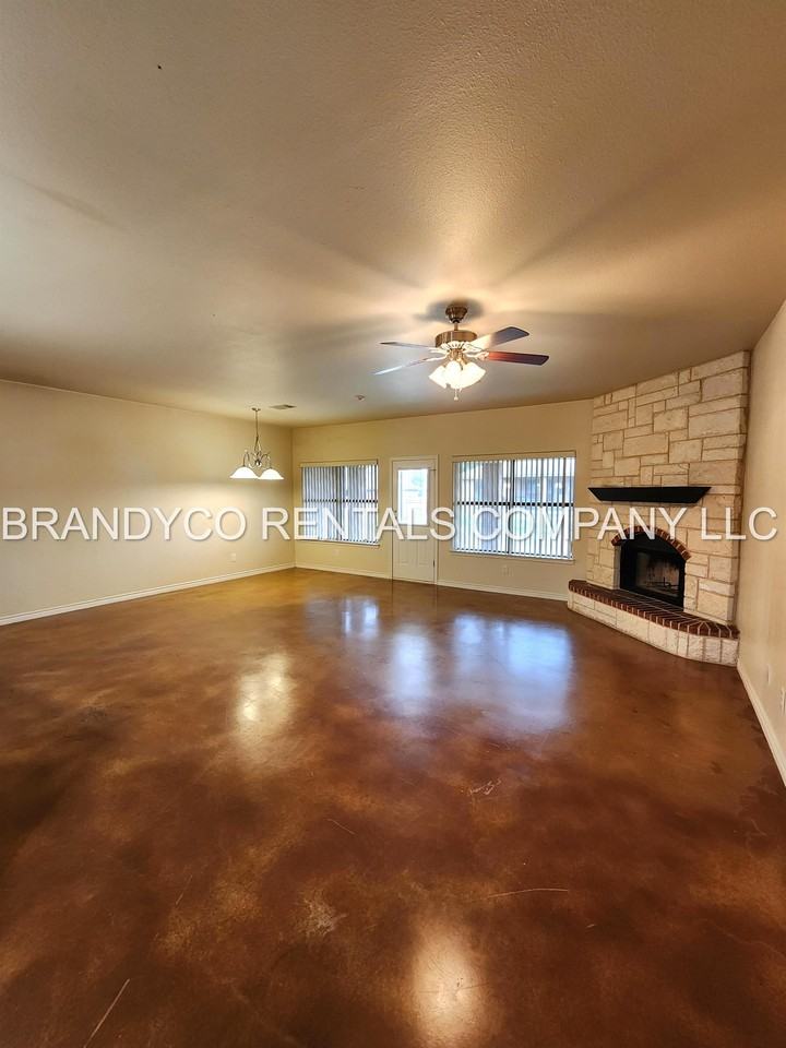 4203 Joshua Dr #1 - Photo 2 of 23