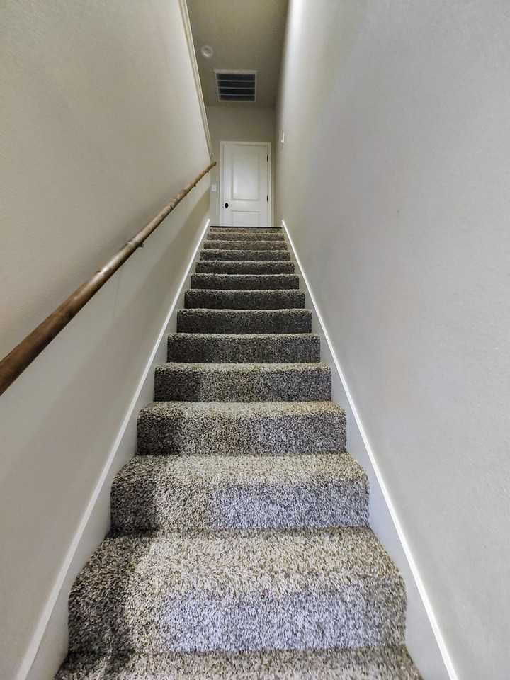 5670 Shadowbend Cir W #1 - Photo 7 of 18