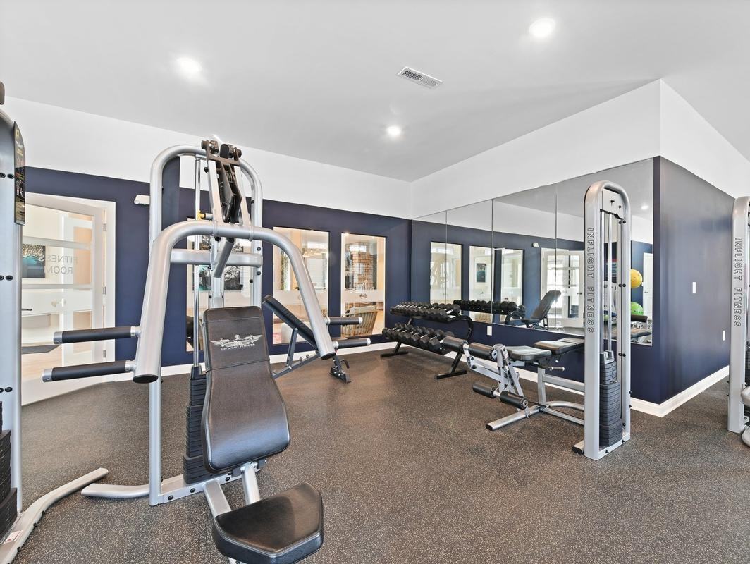 7220 E Broad St - Photo 6 of 50