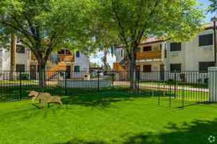 868 S Arizona Ave - Photo 1 of 1