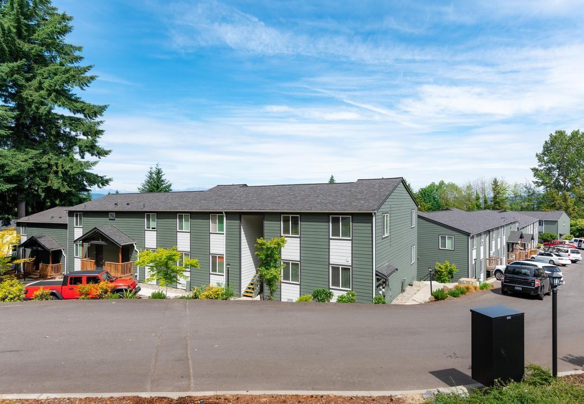 1750 Jackson Ave Se - Photo 6 of 39