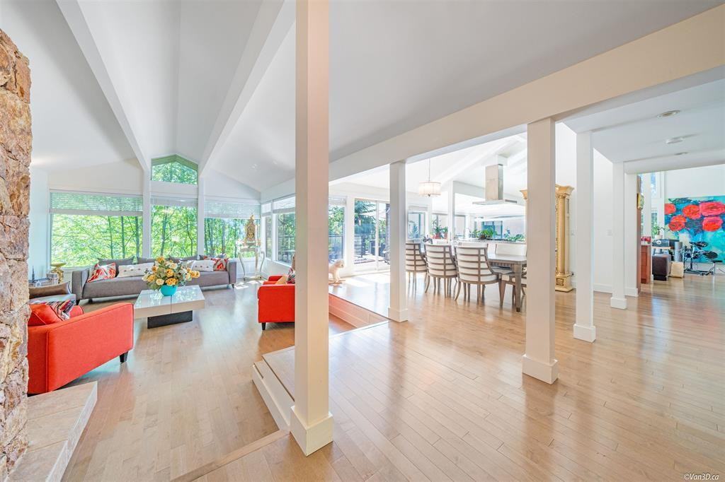 1448 Sandhurst Place - Photo 3 of 20