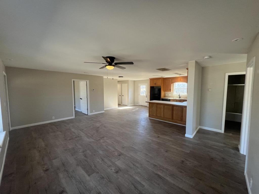 15808 Sumac Rd - Photo 2 of 9