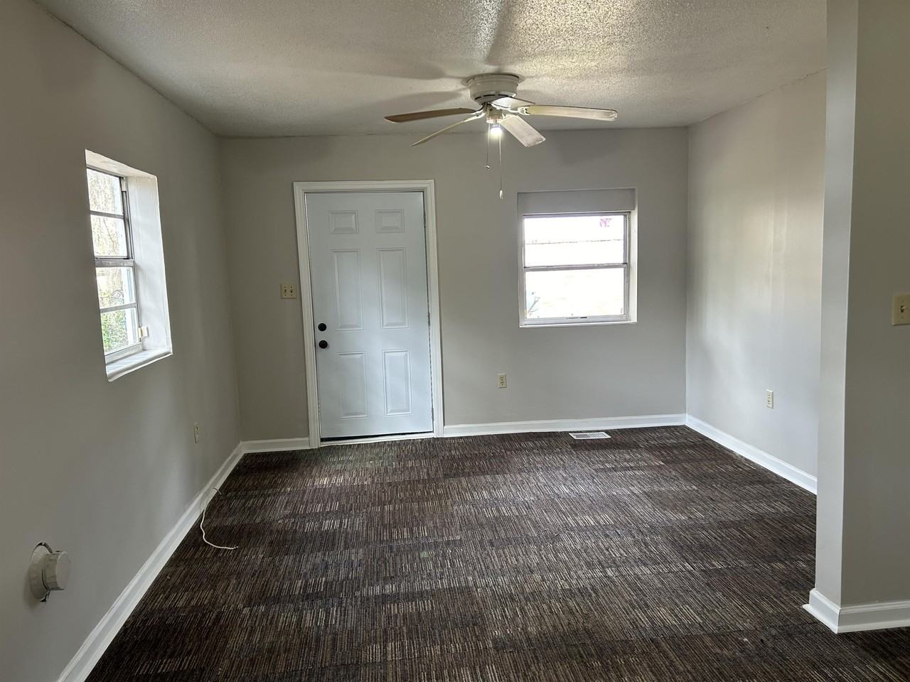 2452 King St #1 - Photo 3 of 11