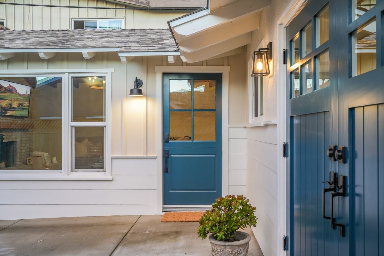 325 W Avenida Palizada - Photo 4 of 33