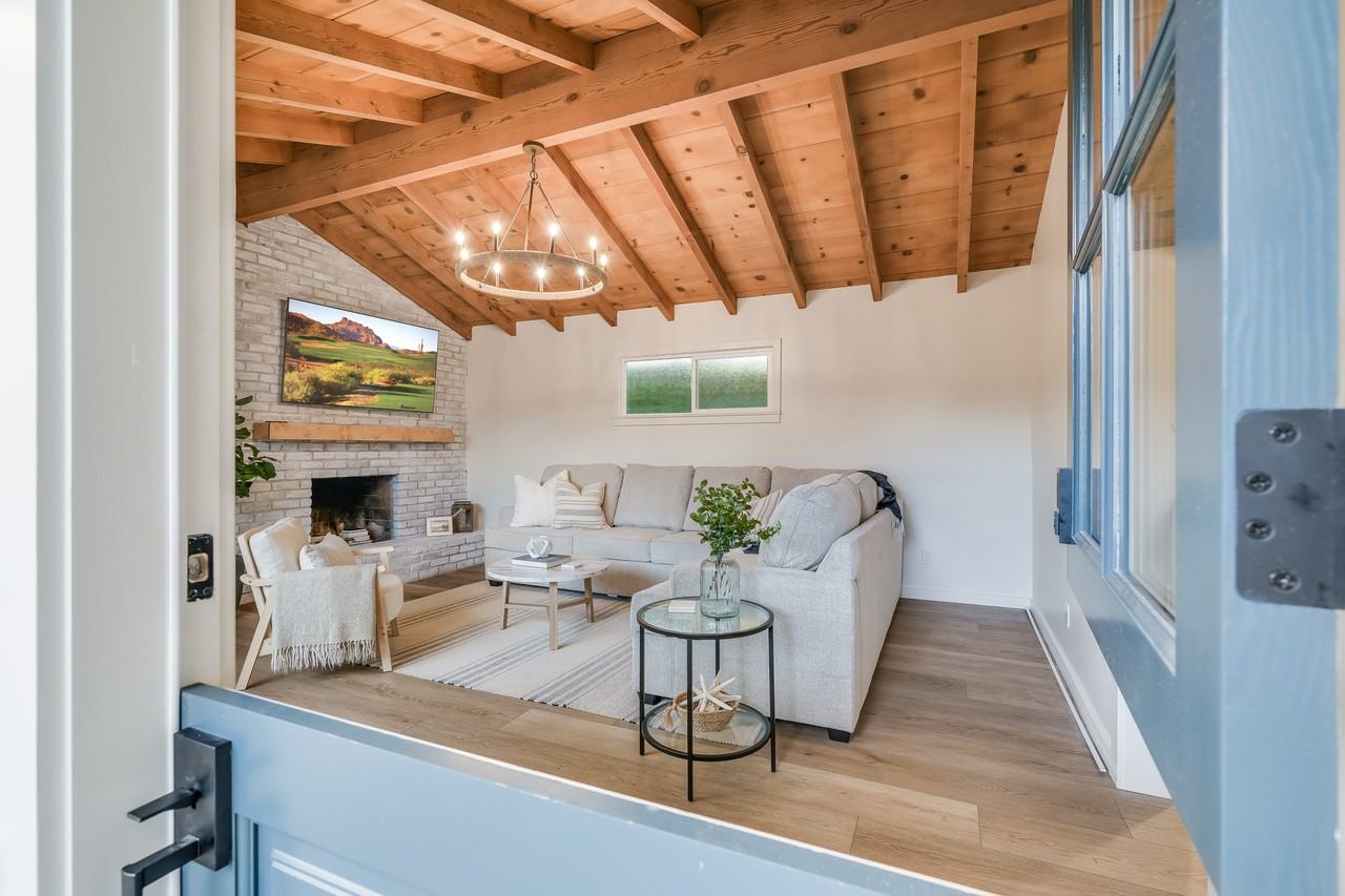 325 W Avenida Palizada - Photo 5 of 33