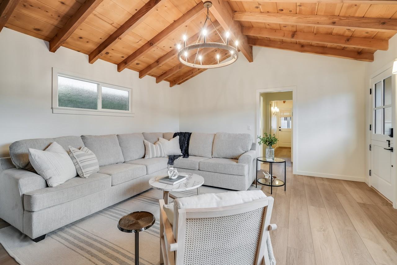 325 W Avenida Palizada - Photo 7 of 33