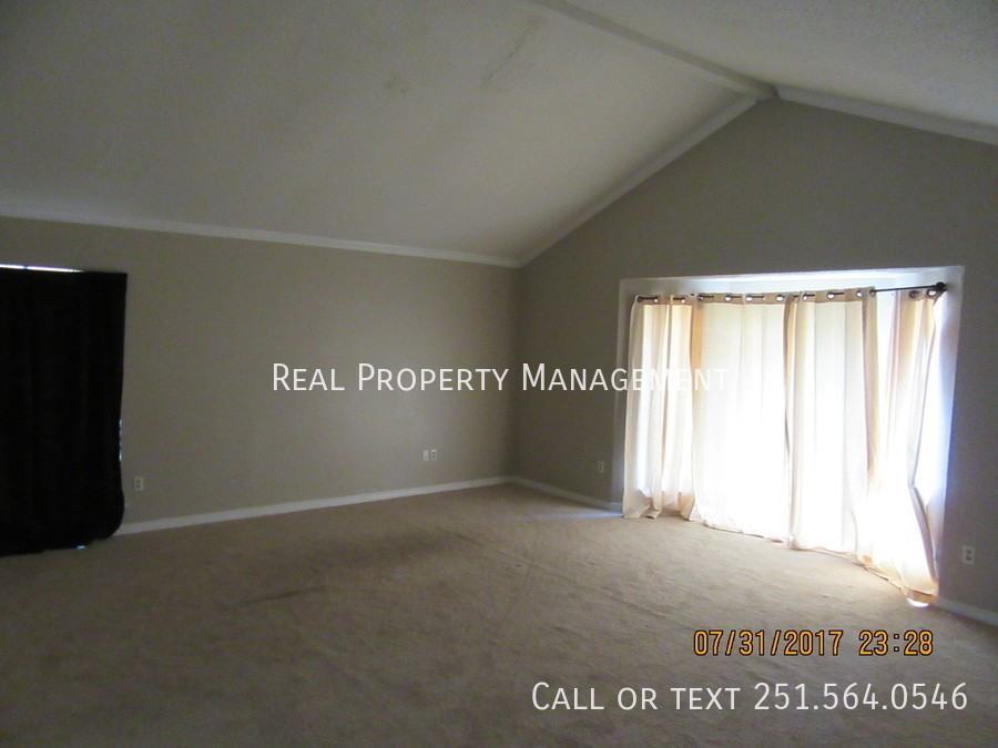 1825 Wimpleton Ct - Photo 2 of 17