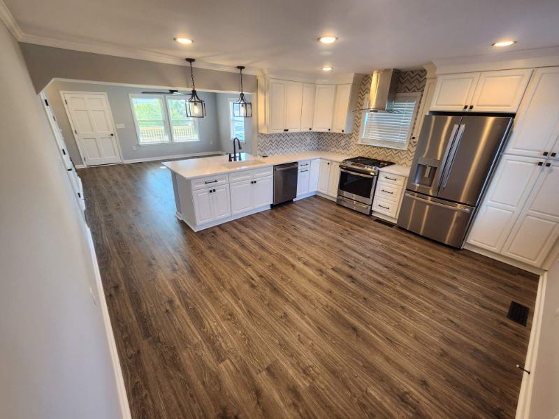 420 E Arctic Ave - Photo 2 of 13