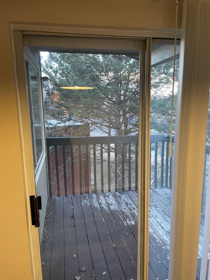 4531 Boardwalk Drive #Y9 - Photo 7 of 26