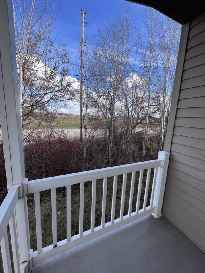 515 Sawtooth St #1 - Photo 4 of 34