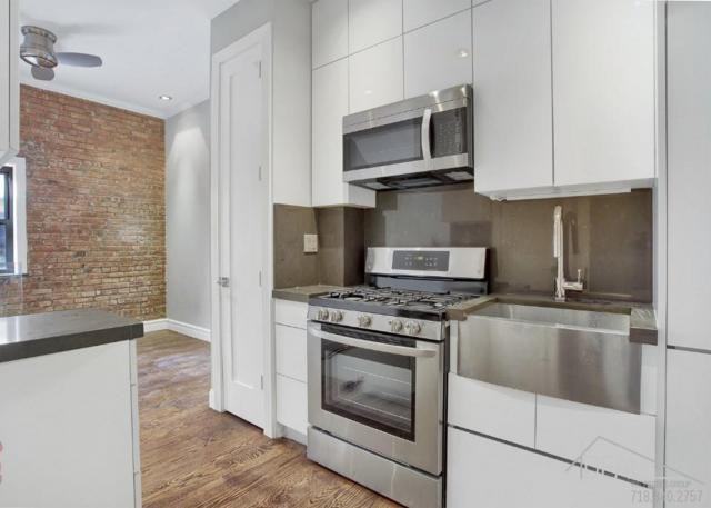 220 E 26th St