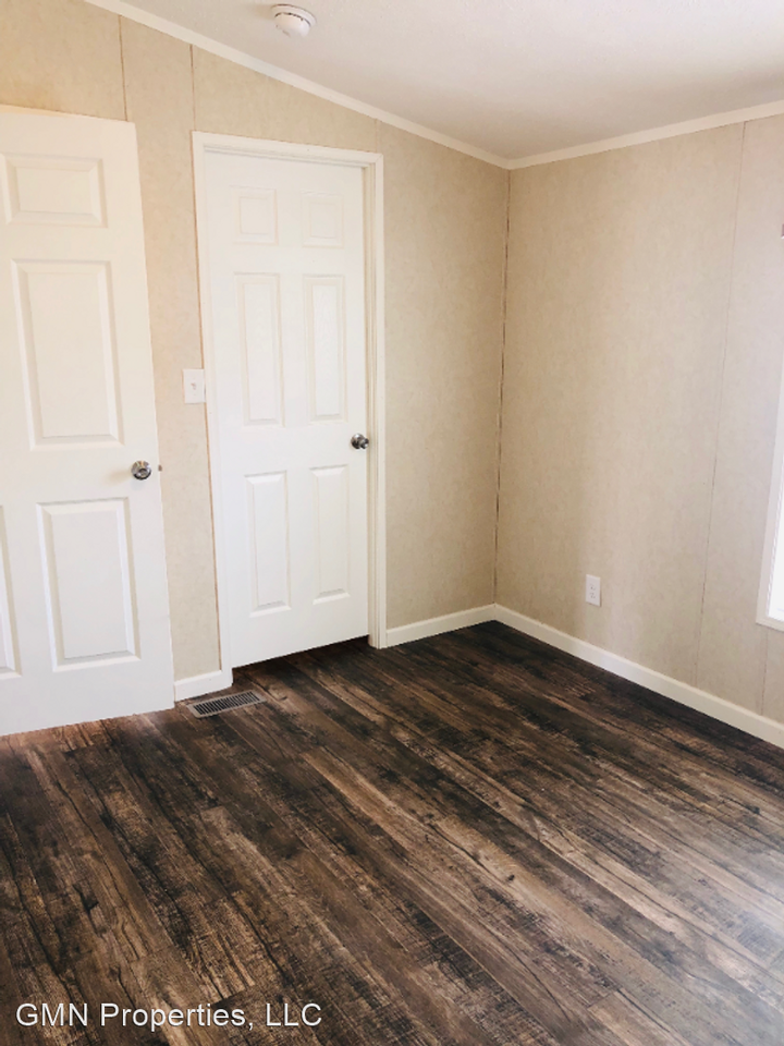 50 Via Roma - Photo 3 of 11