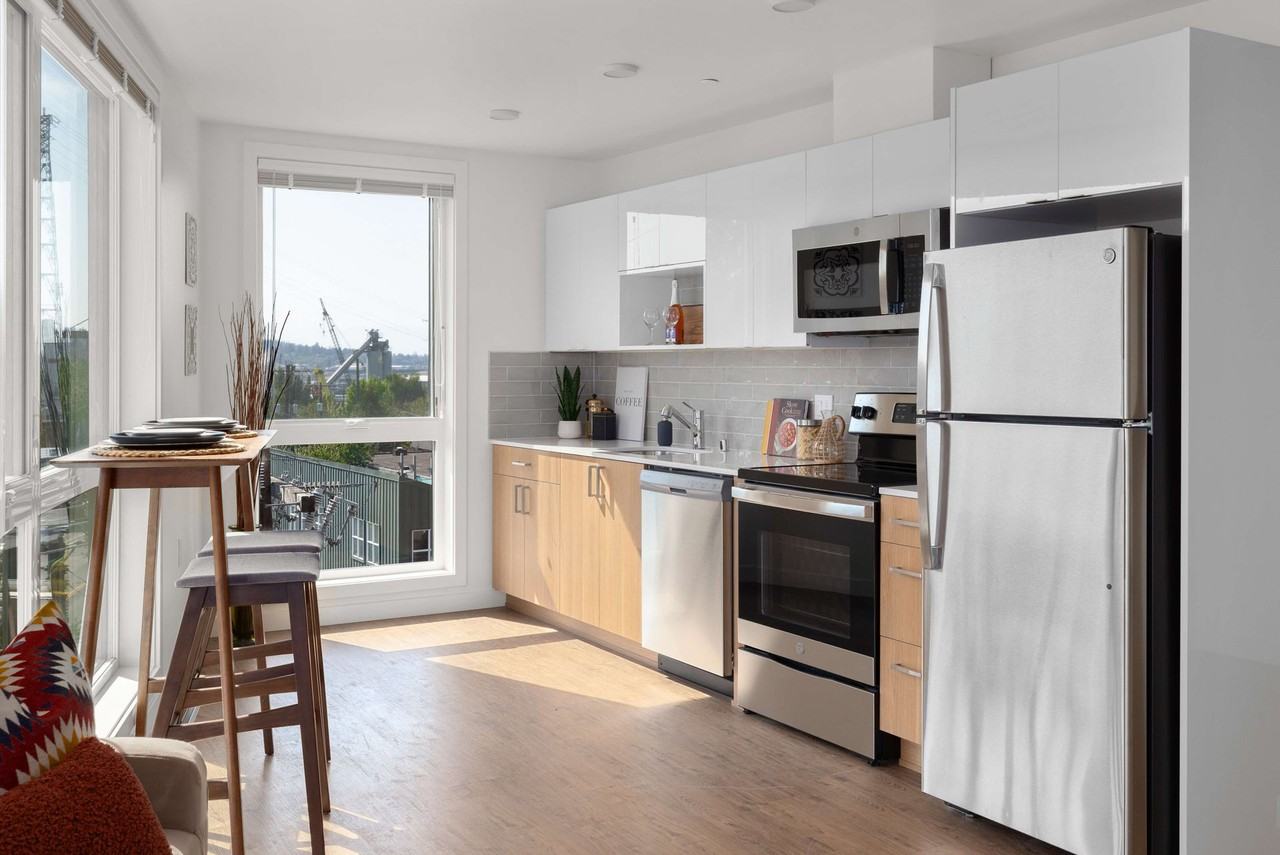 The Waterway Building - Photo 3 of 18