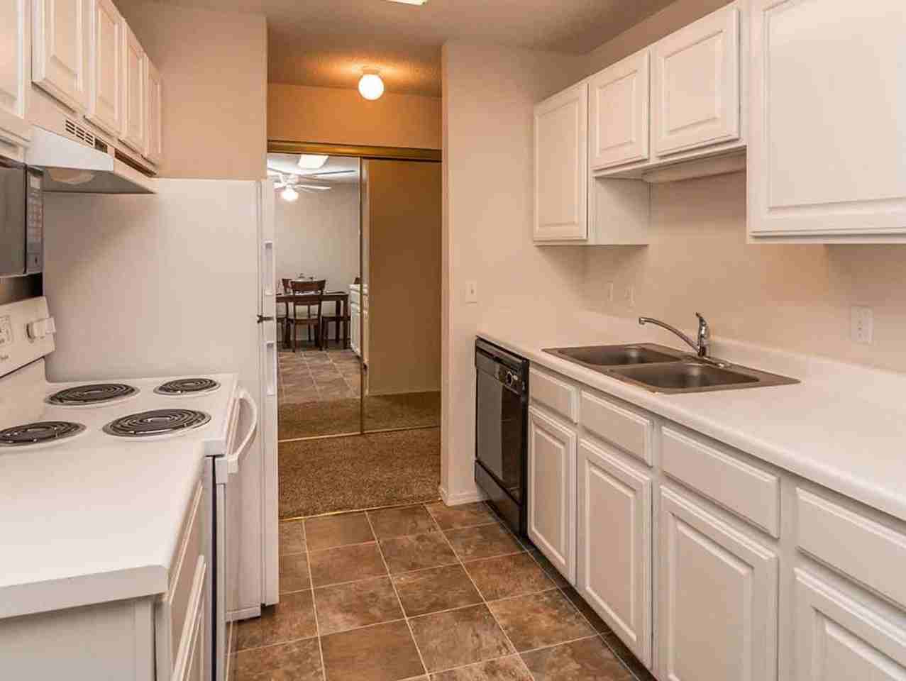 PEARLWOOD ESTATES - Photo 4 of 50