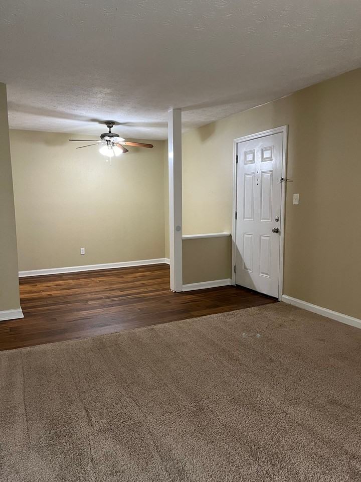 Welcome to Autumn Ridge Apartment Homes - Photo 3 of 4