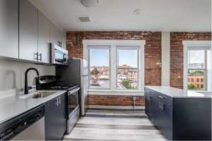 featured image of 479 West Willis Street