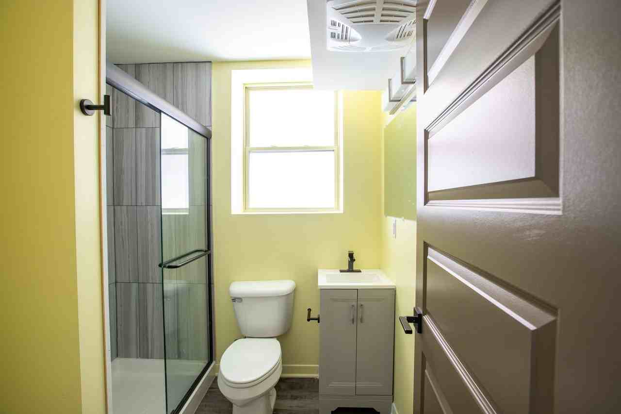 The Lindley - Photo 7 of 19