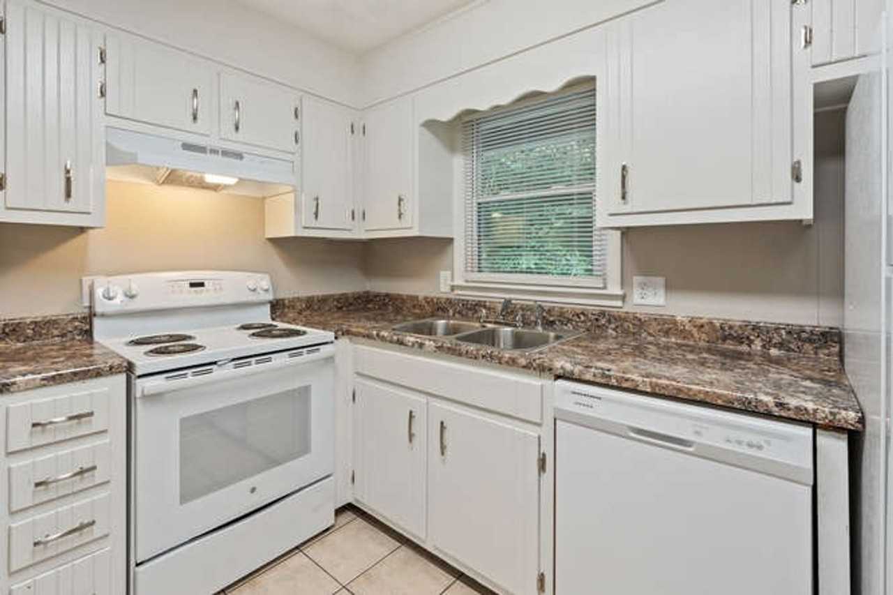 Westbury Place - Photo 2 of 9