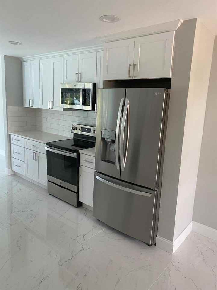 17100 Boca Club Blvd #3 - Photo 3 of 8