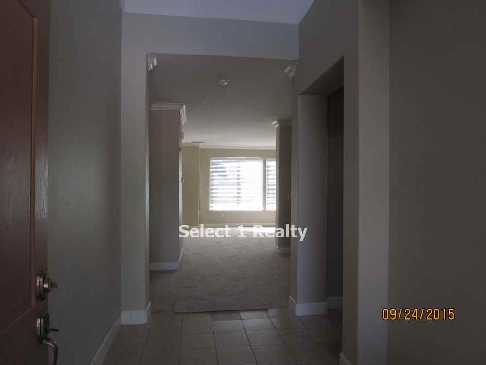 180 Kayla Pl - Photo 3 of 19