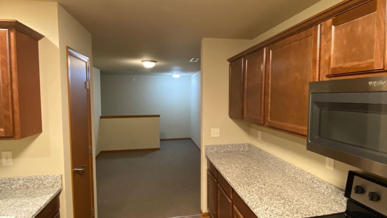 Sherman Heights Apartments W206 N1600164 Stonebrook Dr, Jackson, WI