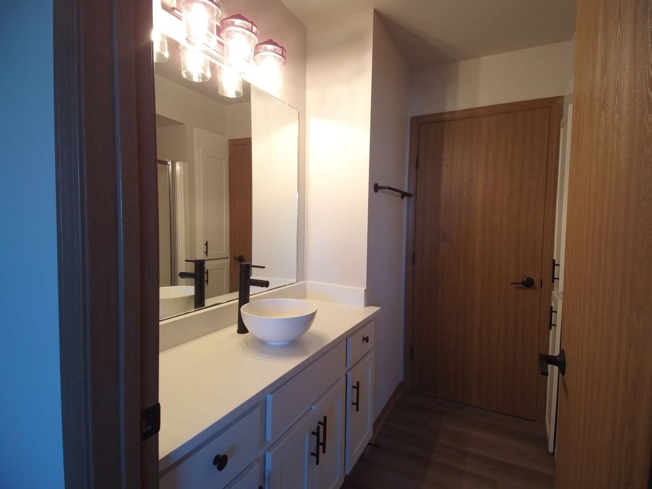 Shady Lane Apartments - Photo 6 of 12