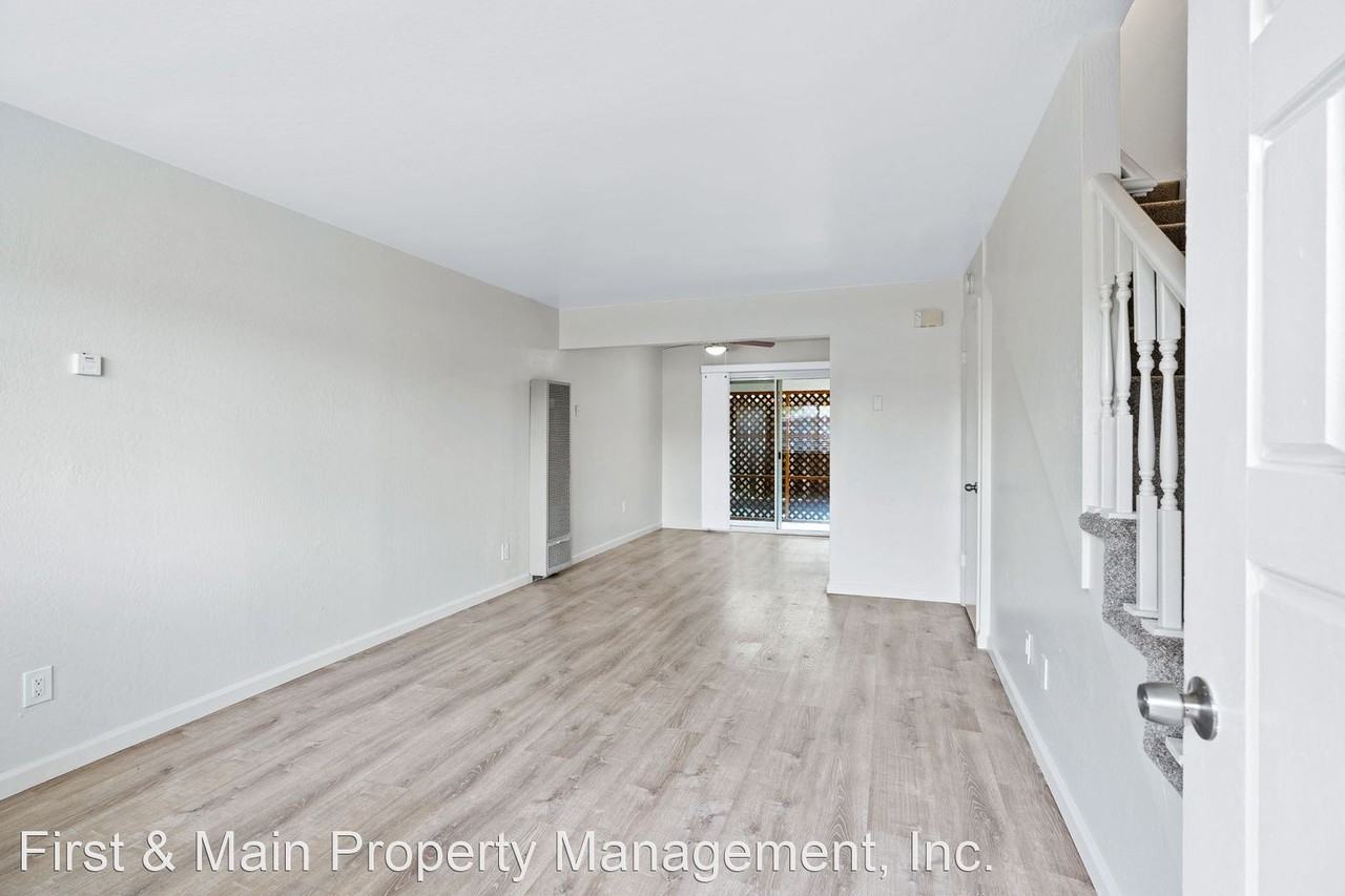 2005 Janette Drive - Photo 3 of 21