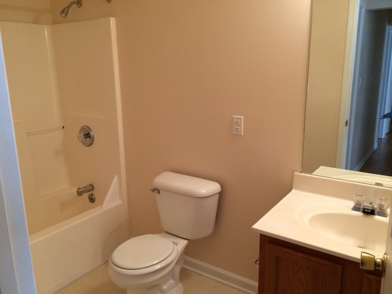 DCI Rental A-D - Photo 3 of 11