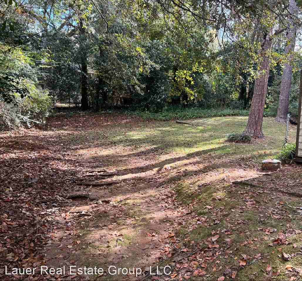 1827 Devra Dr - Photo 2 of 2