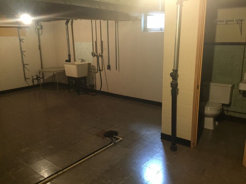 308 Deschane Pl - Photo 3 of 9