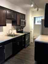 1402 Grandview Dr - Photo 1 of 1