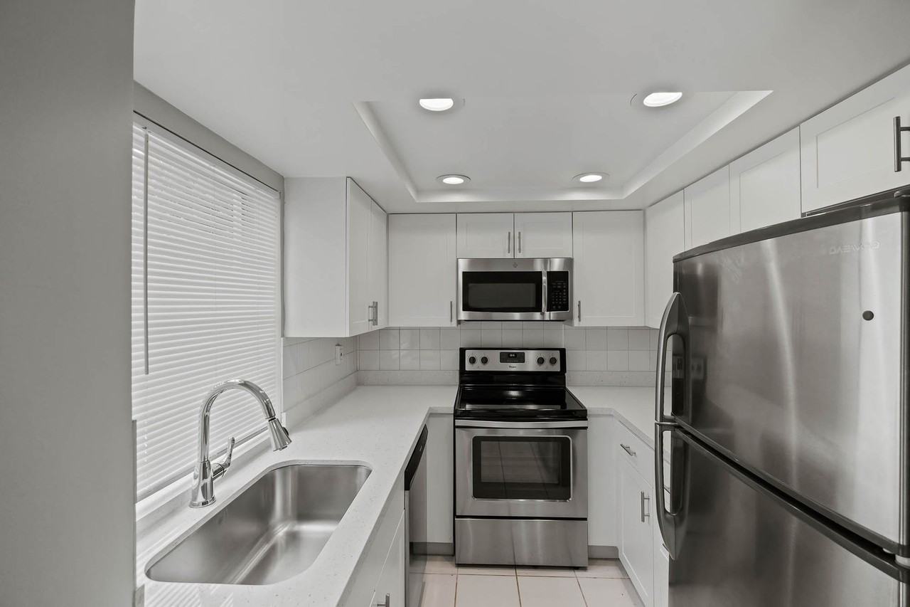 Harbor Beach - Photo 3 of 23