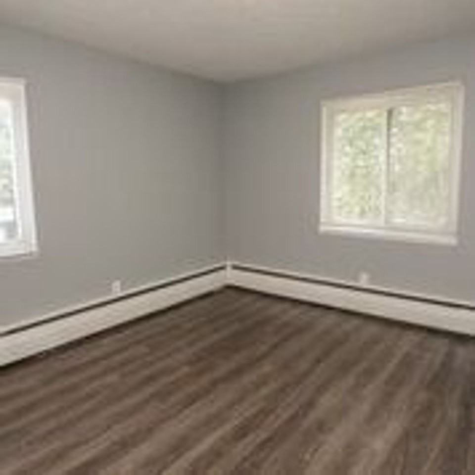 5850 West 130th Street - Photo 3 of 23