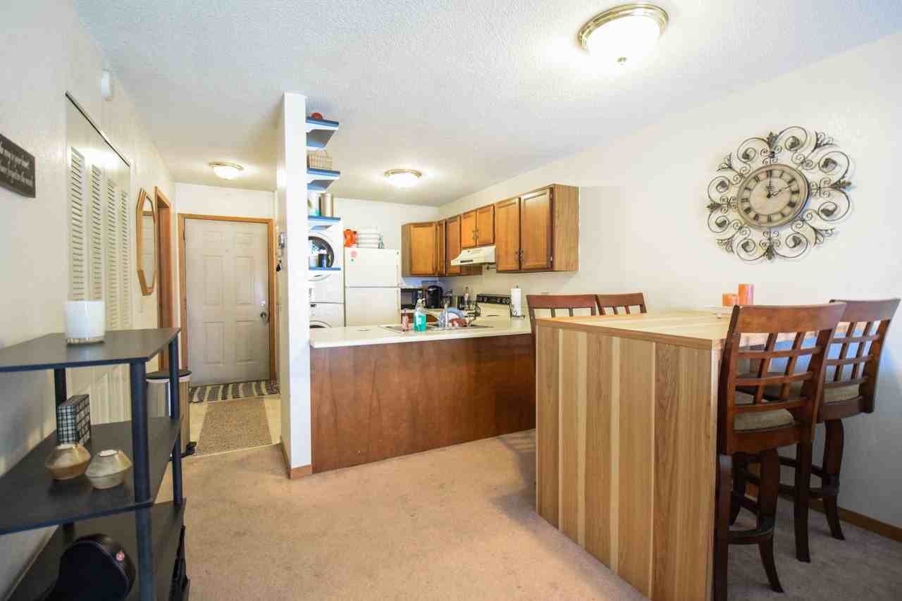 Quads Apartments 100 Bunting Ln, Mankato, MN 56001 Zumper
