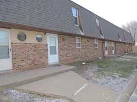 3 Bd Townhome - Photo 1 of 1