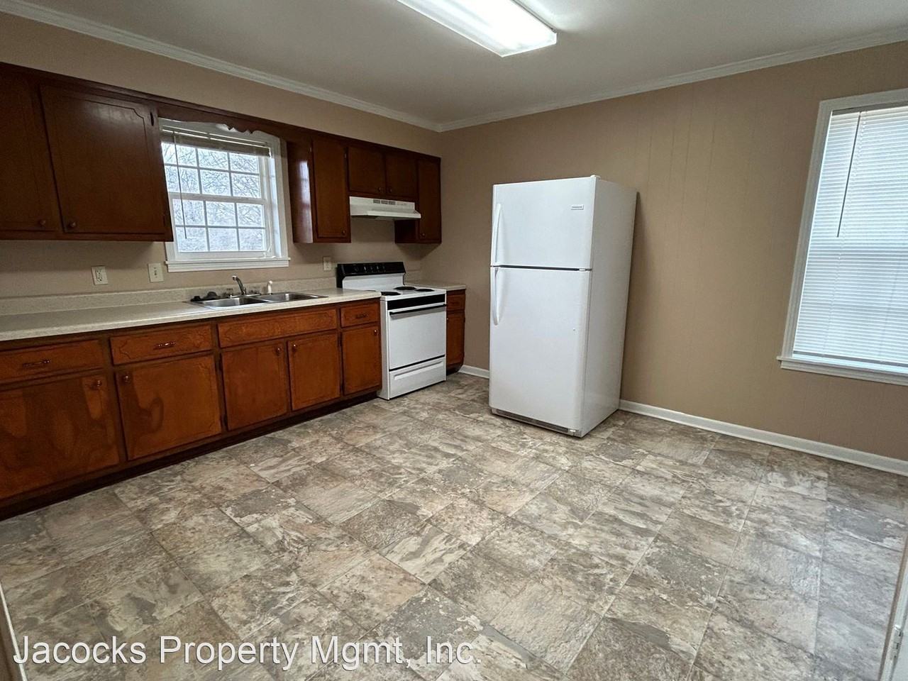 250 N. Washington Ave. - Photo 3 of 8