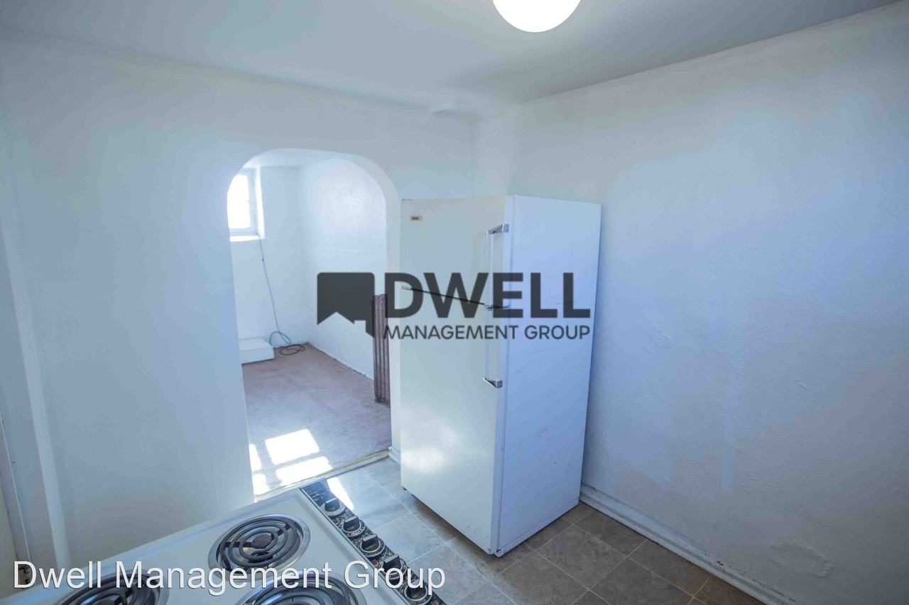 Efficiency Apartment Available for a February Move in! Apartments 22