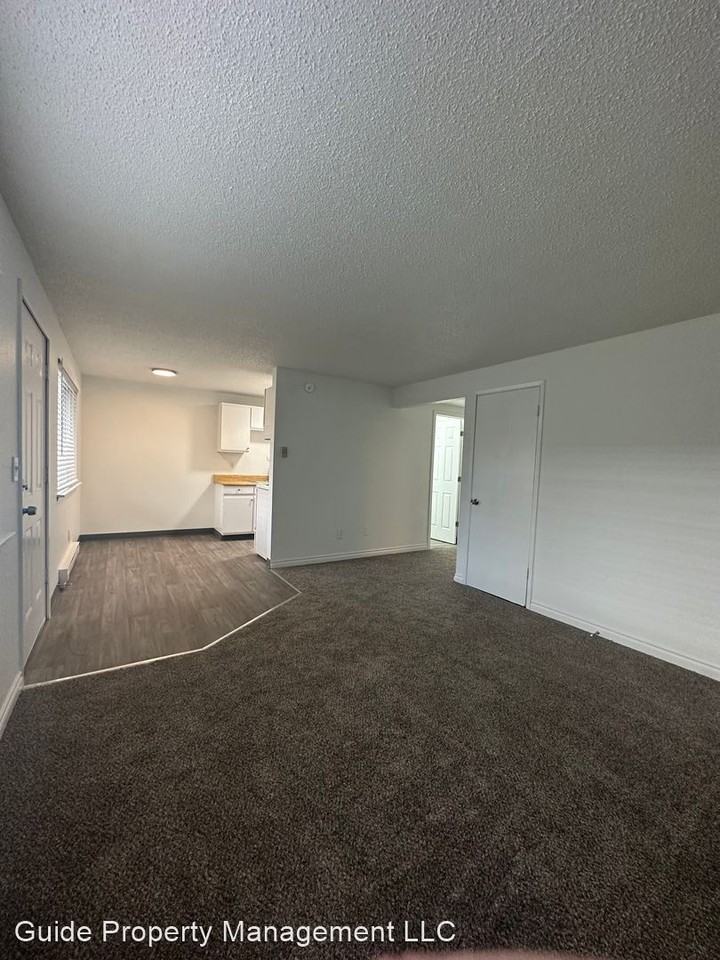 12805-12809 47th Ave SW - Photo 3 of 12