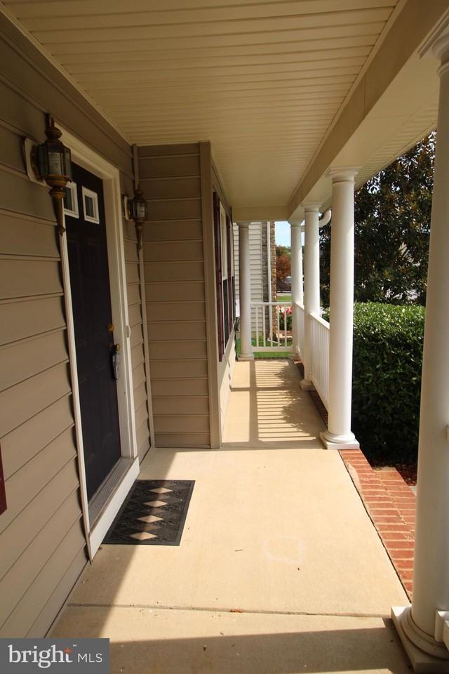 9342 Pep Rally Ln - Photo 3 of 38