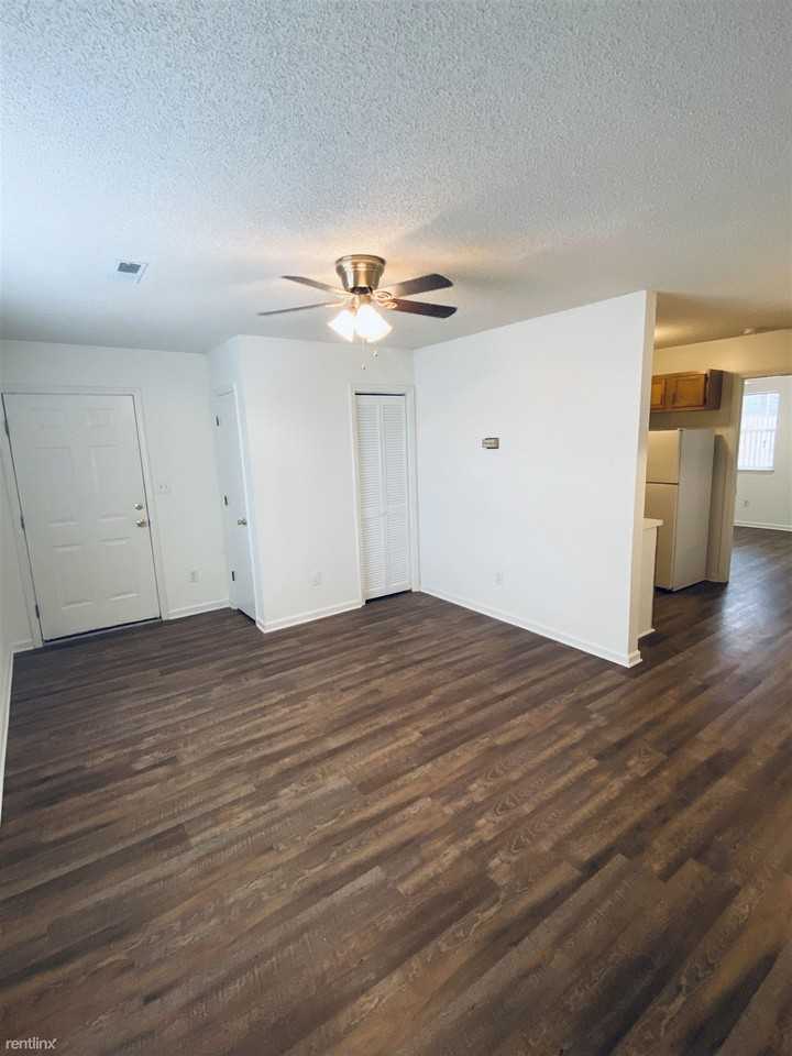 2014 Tower Pl - Photo 3 of 6