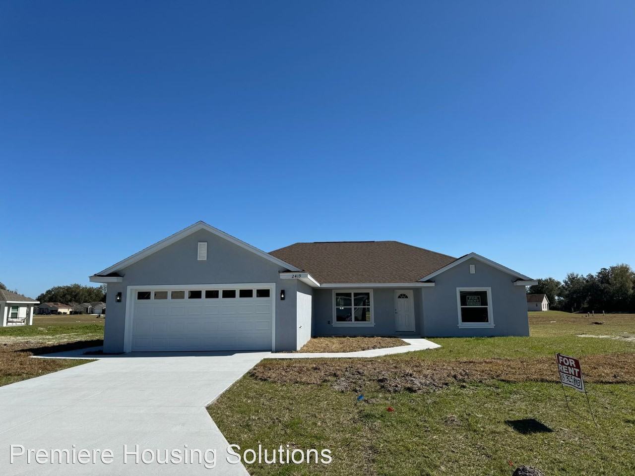 2419 Se 75th Blvd - Photo 2 of 19