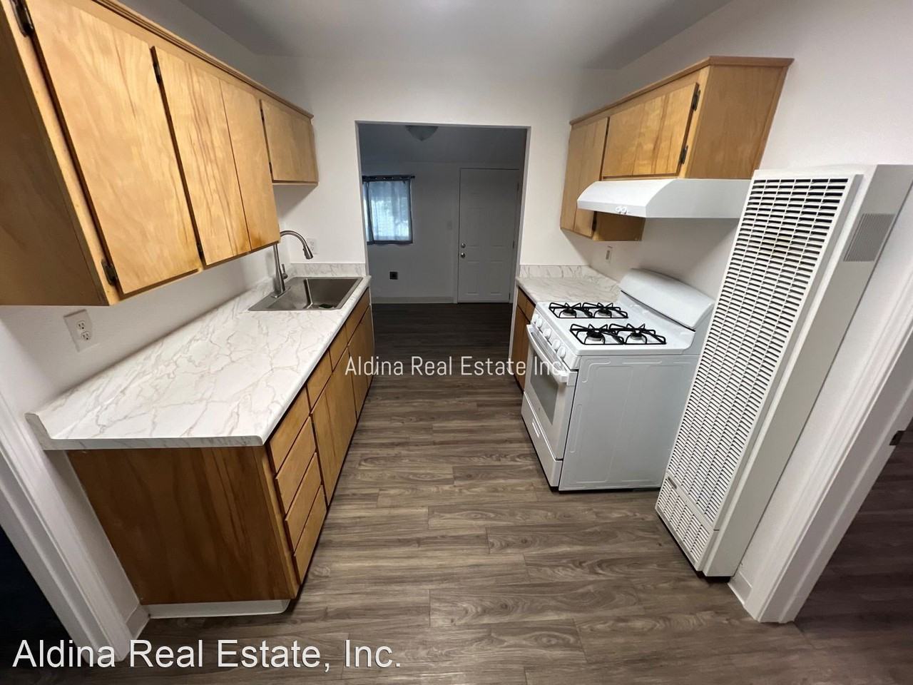 212 1/2 & 214 F St. - Photo 2 of 9