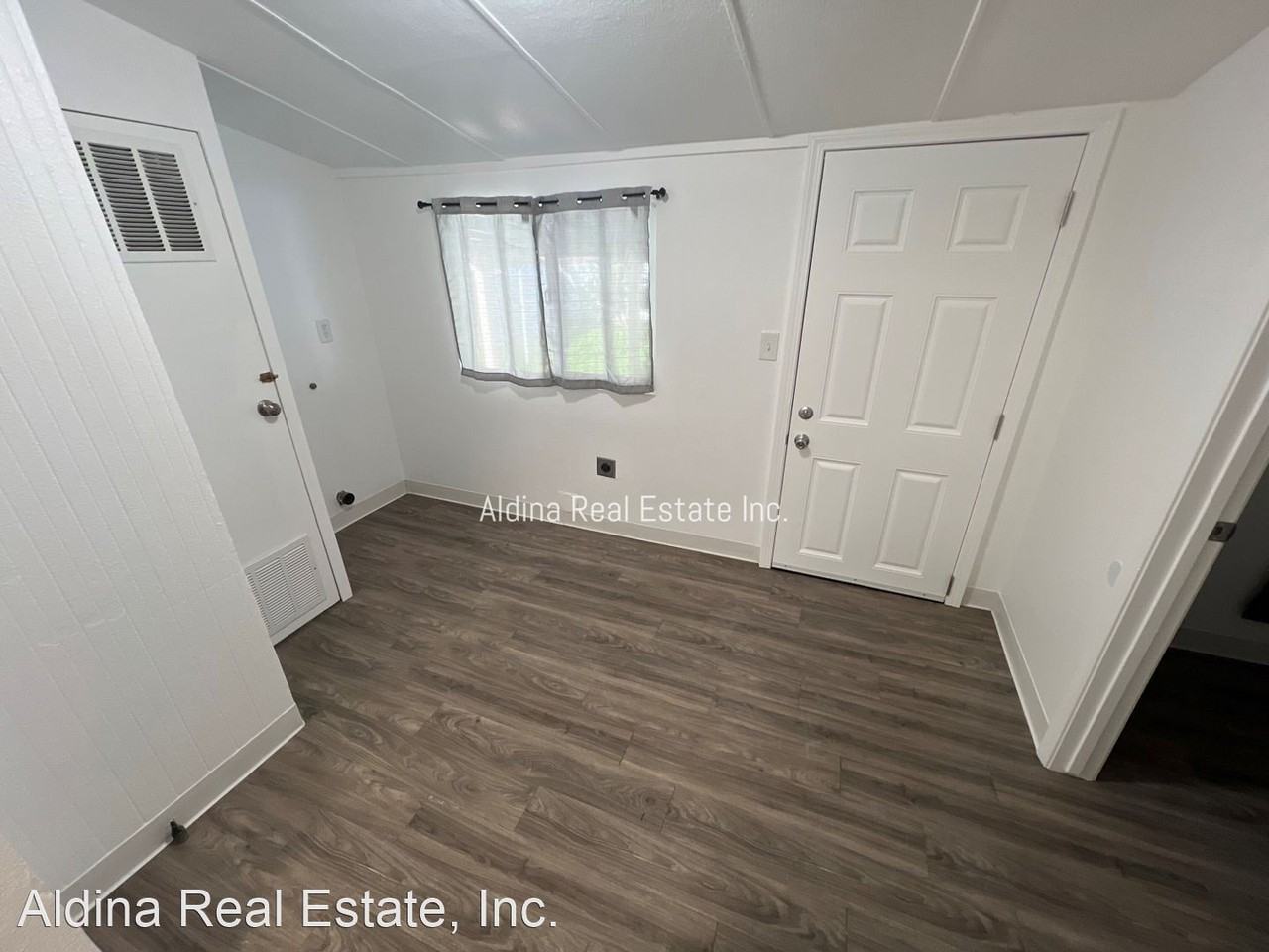 212 1/2 & 214 F St. - Photo 3 of 9